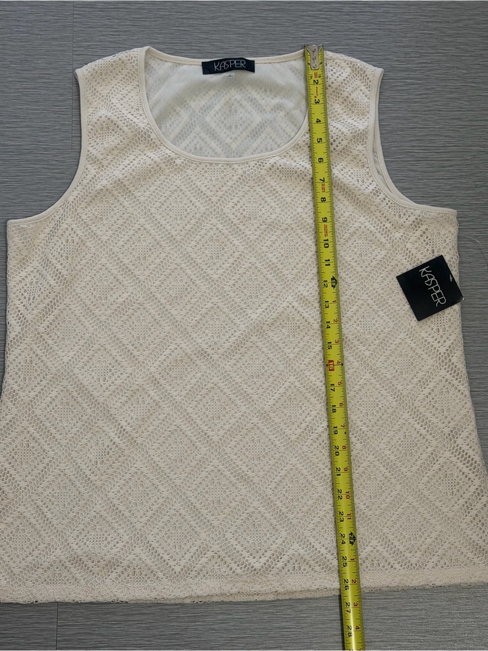 NWT Kasper Flax Lace Shell Top XL Sleeveless Geometric Lace Blouse Beige - Picture 5 of 9